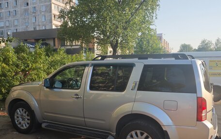 Nissan Pathfinder, 2011 год, 1 800 000 рублей, 3 фотография