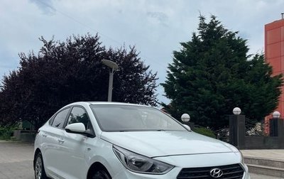 Hyundai Solaris II рестайлинг, 2018 год, 820 000 рублей, 1 фотография