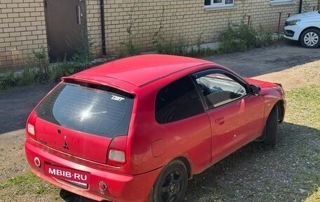 Mitsubishi Colt VI рестайлинг, 2000 год, 199 000 рублей, 3 фотография