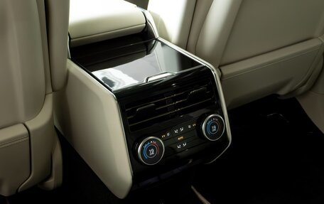 Land Rover Range Rover IV рестайлинг, 2025 год, 22 300 000 рублей, 28 фотография
