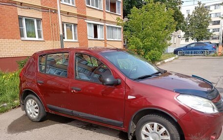 Renault Sandero I, 2012 год, 580 000 рублей, 2 фотография