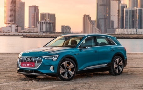 Audi e-tron I, 2019 год, 3 800 000 рублей, 1 фотография