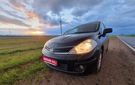 Nissan Tiida, 2011 год, 700 000 рублей, 1 фотография