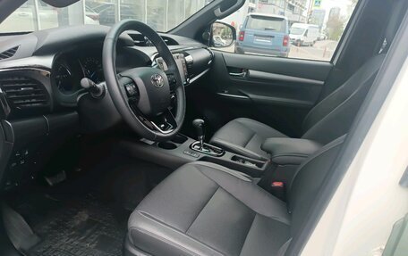 Toyota Hilux VIII, 2021 год, 6 110 000 рублей, 10 фотография