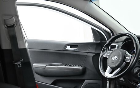 KIA Sportage IV рестайлинг, 2019 год, 1 965 000 рублей, 10 фотография