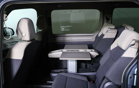 Volkswagen Multivan, 2022 год, 5 790 000 рублей, 13 фотография