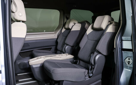 Volkswagen Multivan, 2022 год, 5 790 000 рублей, 15 фотография