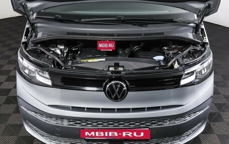 Volkswagen Multivan, 2022 год, 5 790 000 рублей, 10 фотография