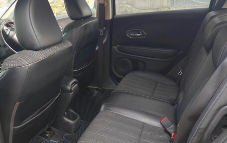 Honda Vezel, 2014 год, 1 400 000 рублей, 14 фотография