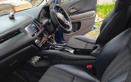 Honda Vezel, 2014 год, 1 400 000 рублей, 15 фотография