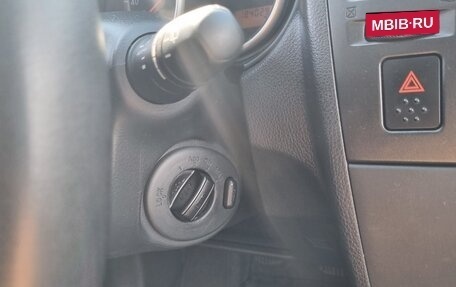 Nissan Tiida, 2011 год, 700 000 рублей, 3 фотография