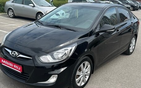 Hyundai Solaris II рестайлинг, 2011 год, 925 000 рублей, 3 фотография