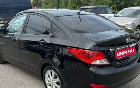 Hyundai Solaris II рестайлинг, 2011 год, 925 000 рублей, 8 фотография