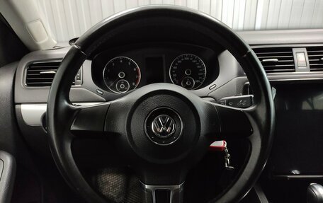 Volkswagen Jetta VI, 2013 год, 950 000 рублей, 7 фотография