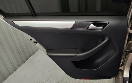 Volkswagen Jetta VI, 2013 год, 950 000 рублей, 15 фотография