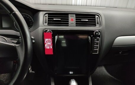 Volkswagen Jetta VI, 2013 год, 950 000 рублей, 12 фотография