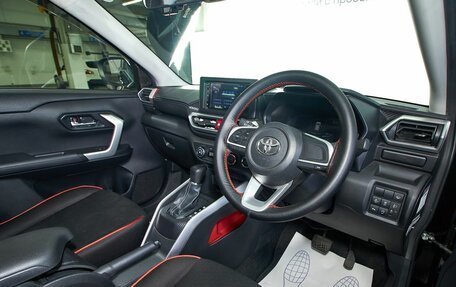 Toyota Raize I, 2020 год, 1 579 000 рублей, 10 фотография