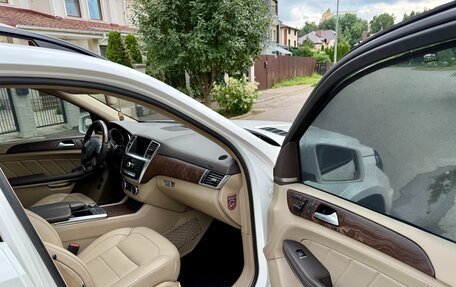 Mercedes-Benz GL-Класс, 2015 год, 3 850 000 рублей, 9 фотография
