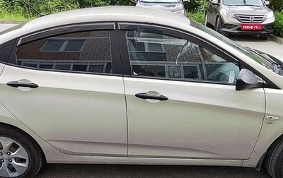 Hyundai Solaris II рестайлинг, 2015 год, 800 000 рублей, 1 фотография