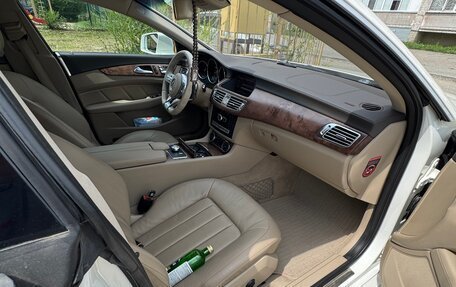 Mercedes-Benz CLS, 2012 год, 2 800 000 рублей, 17 фотография