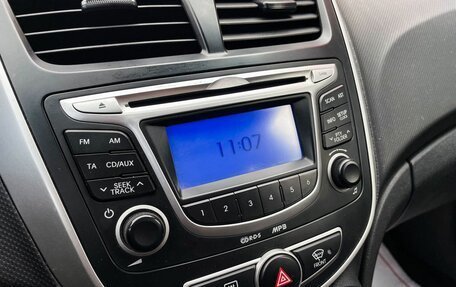 Hyundai Solaris II рестайлинг, 2011 год, 899 000 рублей, 20 фотография