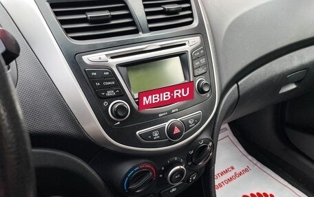 Hyundai Solaris II рестайлинг, 2011 год, 899 000 рублей, 19 фотография