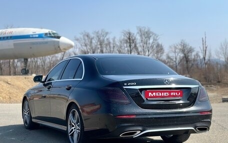 Mercedes-Benz E-Класс, 2017 год, 2 000 000 рублей, 3 фотография