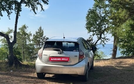 Toyota Aqua I, 2012 год, 702 000 рублей, 5 фотография