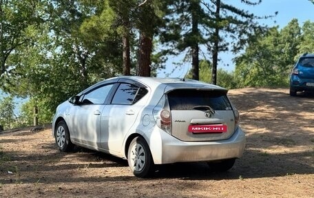 Toyota Aqua I, 2012 год, 702 000 рублей, 4 фотография