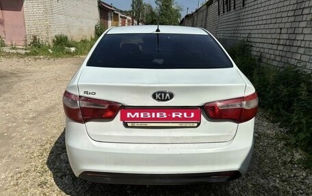 KIA Rio III рестайлинг, 2013 год, 500 000 рублей, 2 фотография