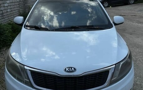 KIA Rio III рестайлинг, 2013 год, 500 000 рублей, 4 фотография