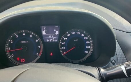Hyundai Solaris II рестайлинг, 2015 год, 800 000 рублей, 7 фотография