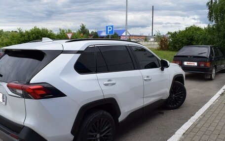 Toyota RAV4, 2020 год, 2 798 000 рублей, 8 фотография