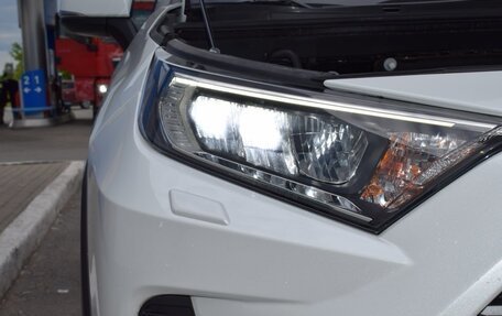 Toyota RAV4, 2020 год, 2 798 000 рублей, 15 фотография