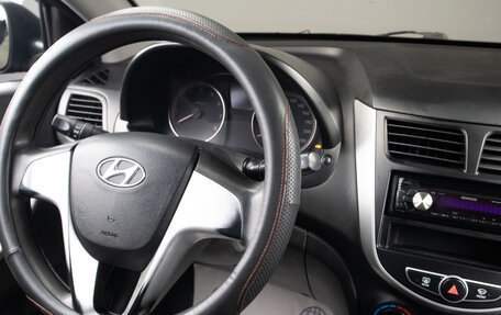 Hyundai Solaris II рестайлинг, 2013 год, 749 000 рублей, 9 фотография