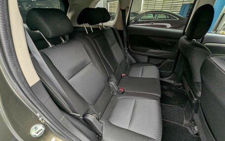 Mitsubishi Outlander III рестайлинг 3, 2016 год, 1 597 000 рублей, 12 фотография