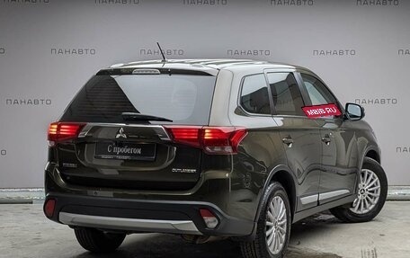 Mitsubishi Outlander III рестайлинг 3, 2016 год, 1 597 000 рублей, 4 фотография