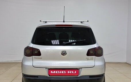 Volkswagen Tiguan I, 2010 год, 895 000 рублей, 6 фотография