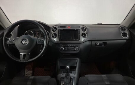 Volkswagen Tiguan I, 2010 год, 895 000 рублей, 13 фотография