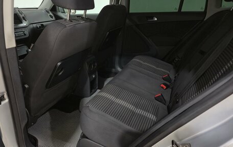 Volkswagen Tiguan I, 2010 год, 895 000 рублей, 18 фотография