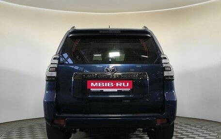 Toyota Land Cruiser Prado 150 рестайлинг 2, 2021 год, 6 799 000 рублей, 5 фотография