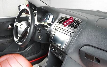 Volkswagen Polo VI (EU Market), 2015 год, 869 000 рублей, 11 фотография