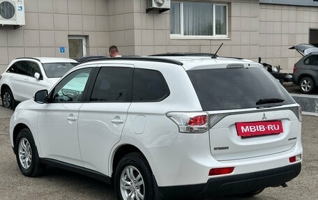 Mitsubishi Outlander III рестайлинг 3, 2012 год, 1 450 000 рублей, 4 фотография