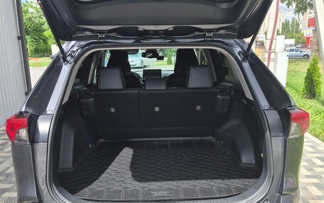 Toyota RAV4, 2019 год, 3 300 000 рублей, 5 фотография