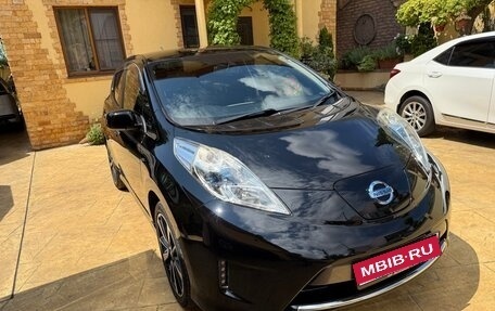 Nissan Leaf I, 2015 год, 1 185 000 рублей, 2 фотография