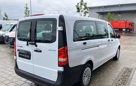 Mercedes-Benz Vito, 2022 год, 3 590 000 рублей, 3 фотография