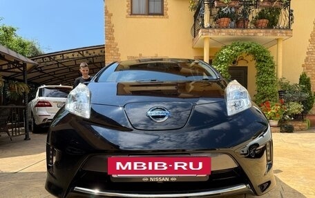 Nissan Leaf I, 2015 год, 1 185 000 рублей, 14 фотография
