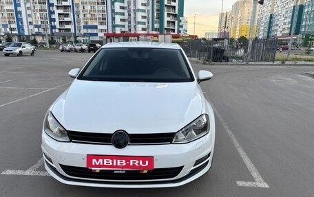 Volkswagen Golf VII, 2013 год, 1 050 000 рублей, 2 фотография