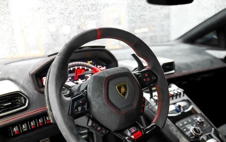 Lamborghini Huracán, 2018 год, 20 600 000 рублей, 18 фотография