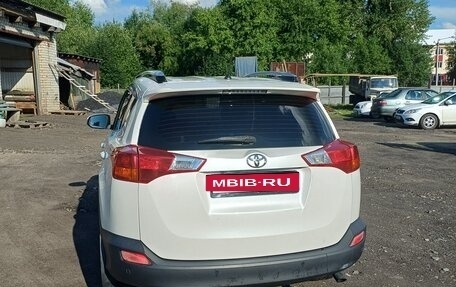 Toyota RAV4, 2014 год, 1 750 000 рублей, 5 фотография